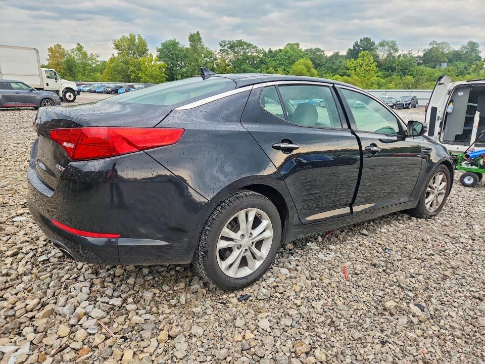 Photo 3 from auction – 2013 KIA OPTIMA with VIN 5XXGN4A72DG118462