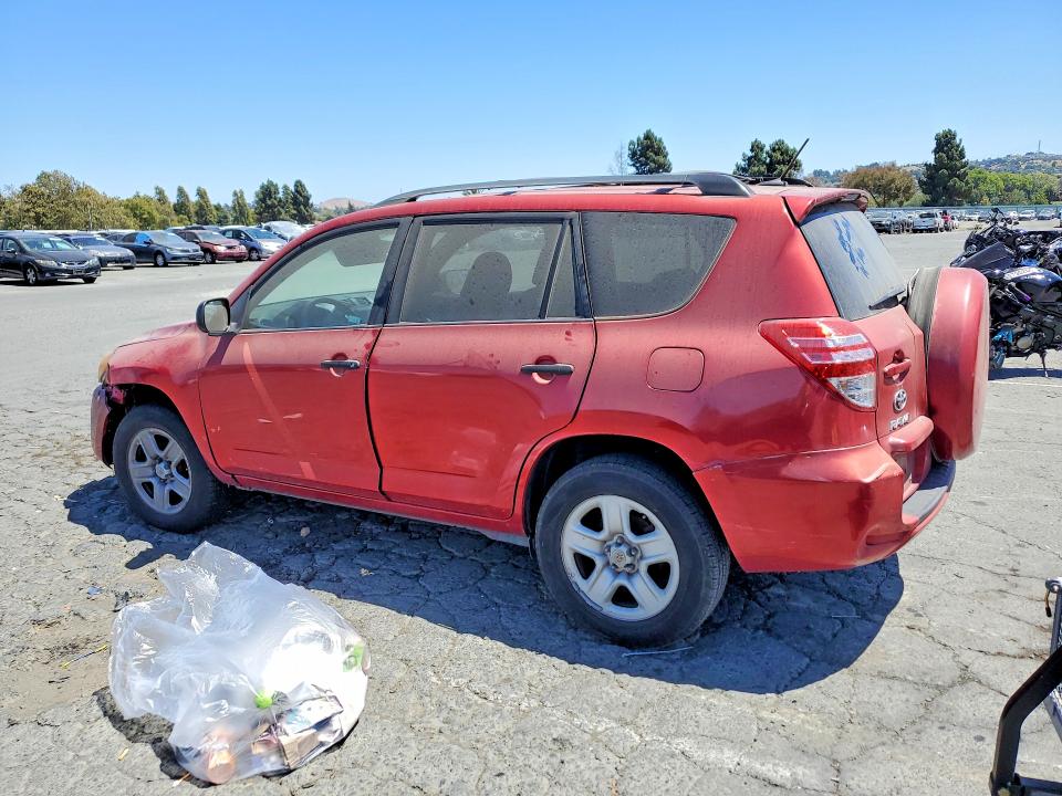 Photo 2 from auction – 2011 TOYOTA RAV4 with VIN 2T3ZF4DVXBW066413