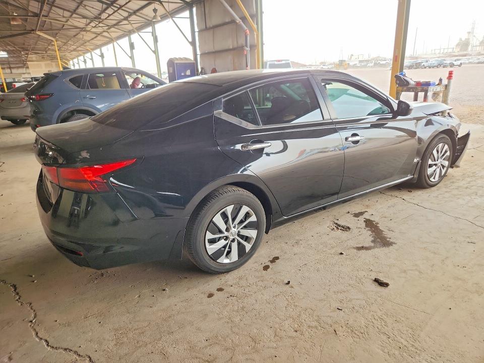 Photo 3 from auction – 2021 NISSAN ALTIMA with VIN 1N4BL4BV8MN336493