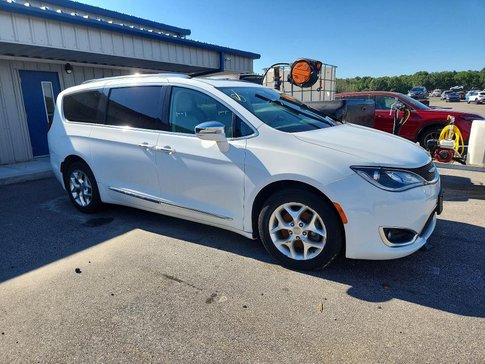 Photo 4 from auction – 2020 CHRYSLER PACIFICA with VIN 2C4RC1GG8LR276010