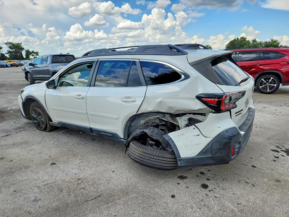 Photo 2 from auction – 2021 SUBARU OUTBACK with VIN 4S4BTGLD3M3129602