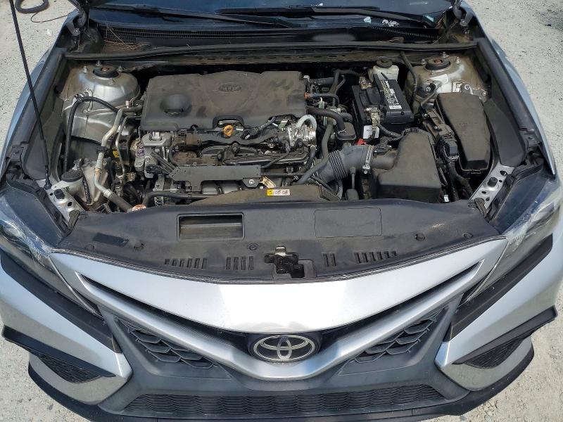 Photo 11 from auction – 2022 TOYOTA CAMRY with VIN 4T1G11AK9NU713041