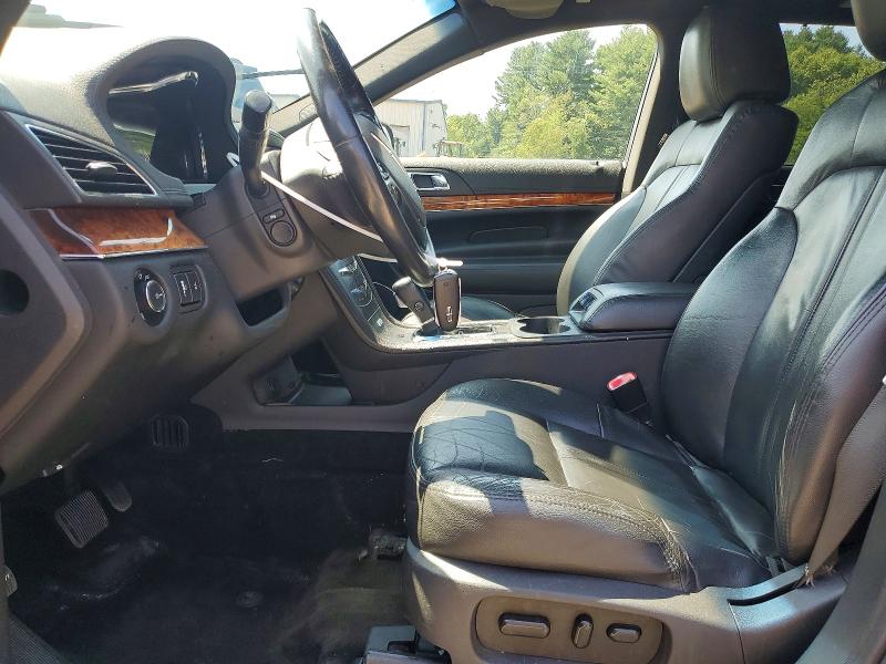 Photo 7 from auction – 2017 LINCOLN MKT with VIN 2LMHJ5NK9HBL00282