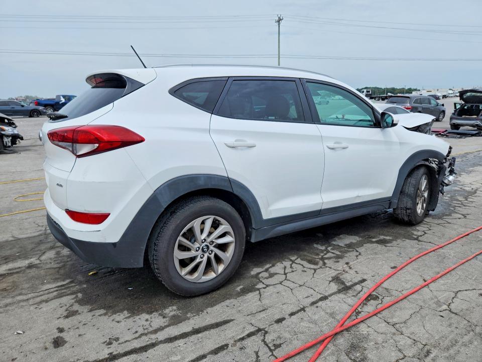 Photo 3 from auction – 2016 HYUNDAI TUCSON with VIN KM8J3CA40GU107112