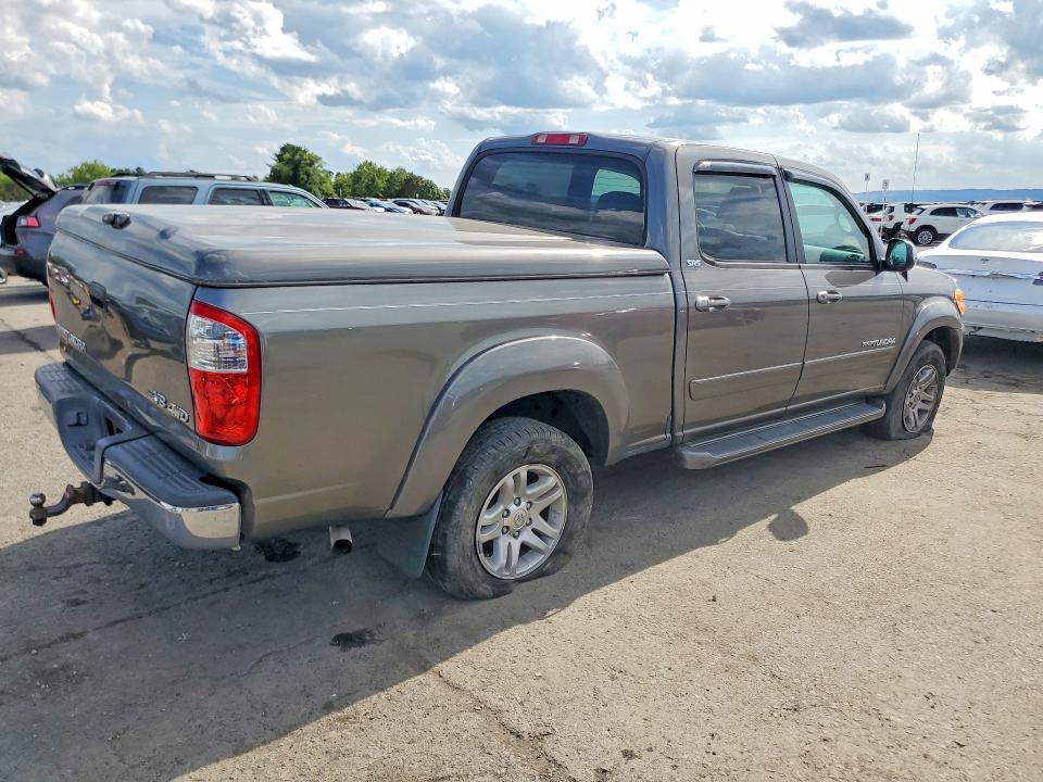 Photo 3 from auction – 2004 TOYOTA TUNDRA with VIN 5TBDT44144S440169