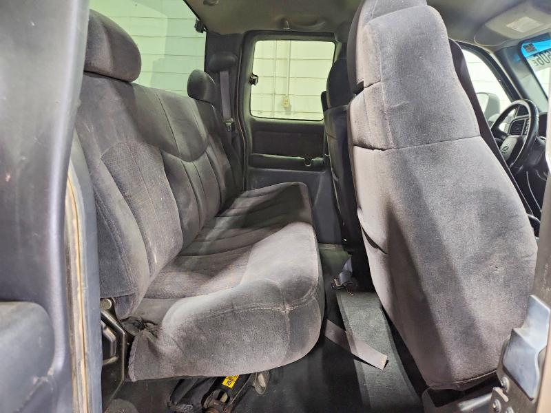 Photo 10 from auction – 2000 CHEVROLET SILVERADO with VIN 1GCEK19TXYE378263
