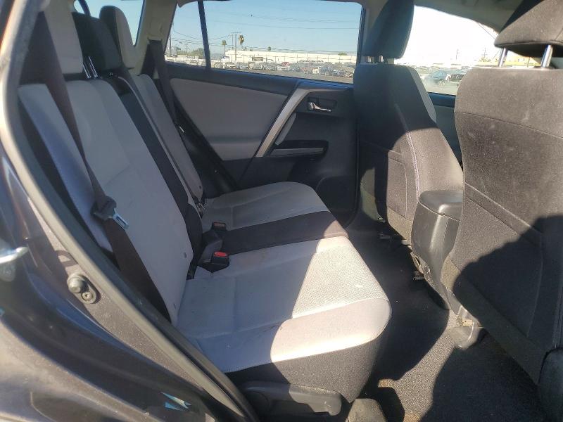 Photo 11 from auction – 2017 TOYOTA RAV4 with VIN JTMWFREV5HJ705688