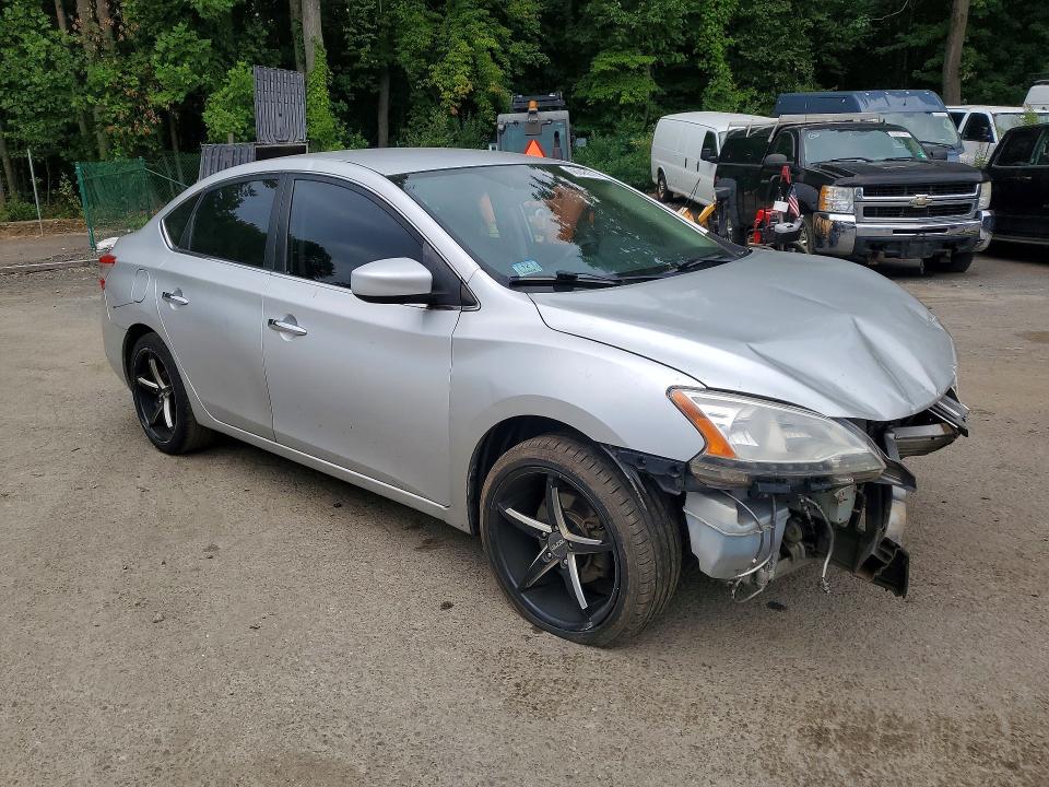 Photo 4 from auction – 2014 NISSAN SENTRA with VIN 3N1AB7AP8EL659699