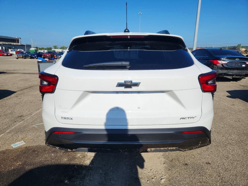 Photo 6 from auction – 2026 CHEVROLET TRAX with VIN KL77LKEP1TC170259