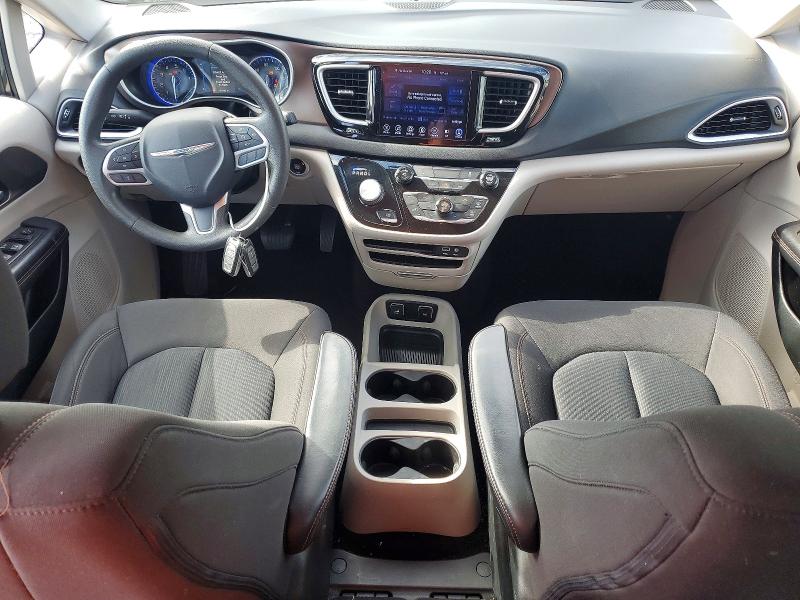 Photo 8 from auction – 2017 CHRYSLER PACIFICA with VIN 2C4RC1DG1HR723174