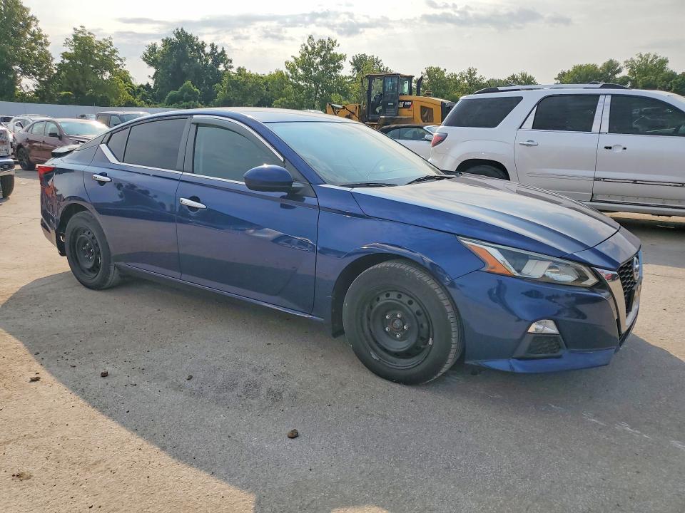 Photo 4 from auction – 2020 NISSAN ALTIMA with VIN 1N4BL4BV7LC245306