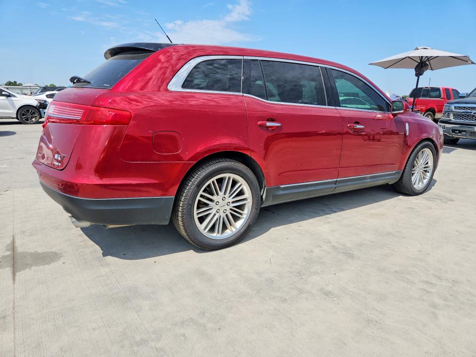 Photo 3 from auction – 2014 LINCOLN MKT with VIN 2LMHJ5AT9EBL57625