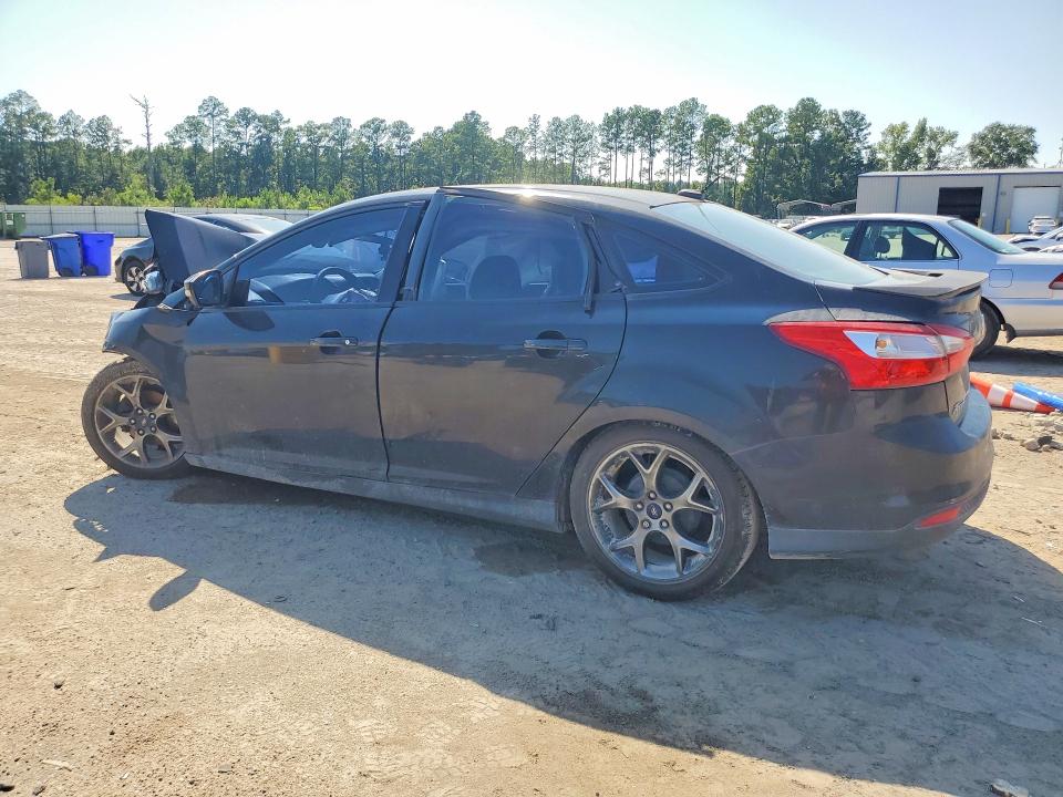 Photo 2 from auction – 2013 FORD FOCUS with VIN 1FADP3F26DL266785