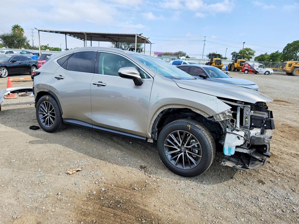 Photo 4 from auction – 2023 LEXUS NX with VIN 2T2ADCAZ8PC003005