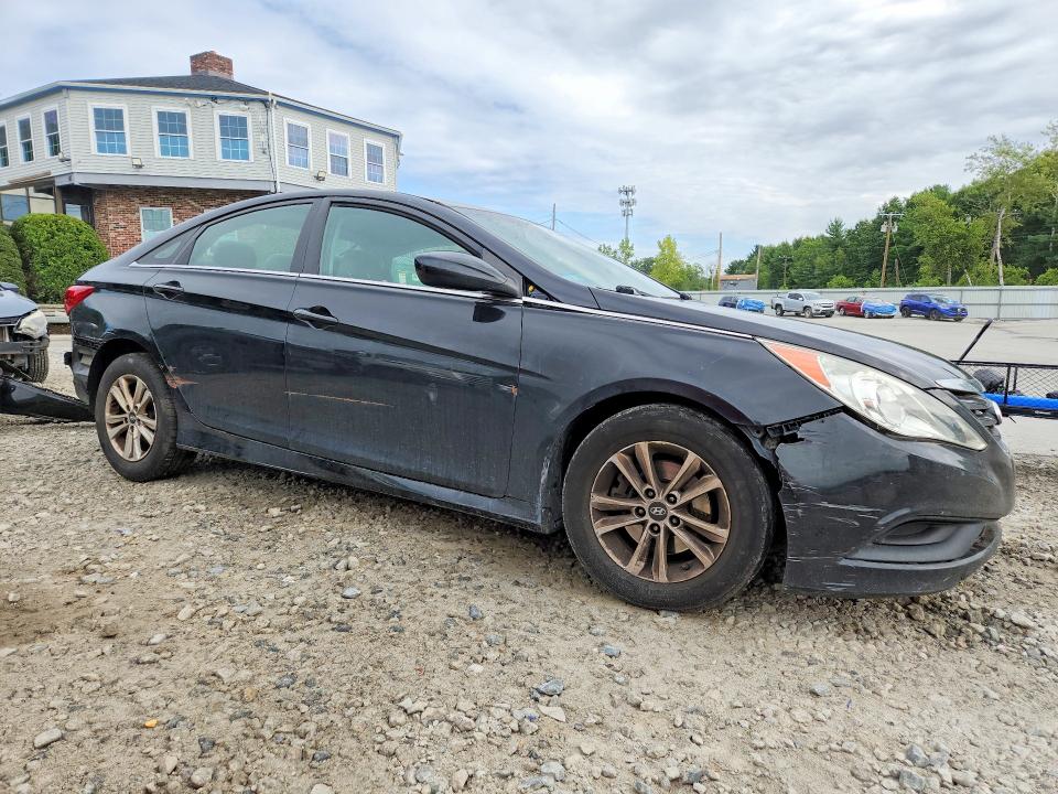 Photo 4 from auction – 2014 HYUNDAI SONATA with VIN 5NPEB4AC7EH839525