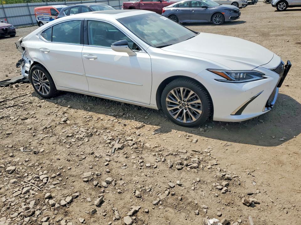 Photo 4 from auction – 2020 LEXUS ES with VIN 58ADZ1B13LU064330