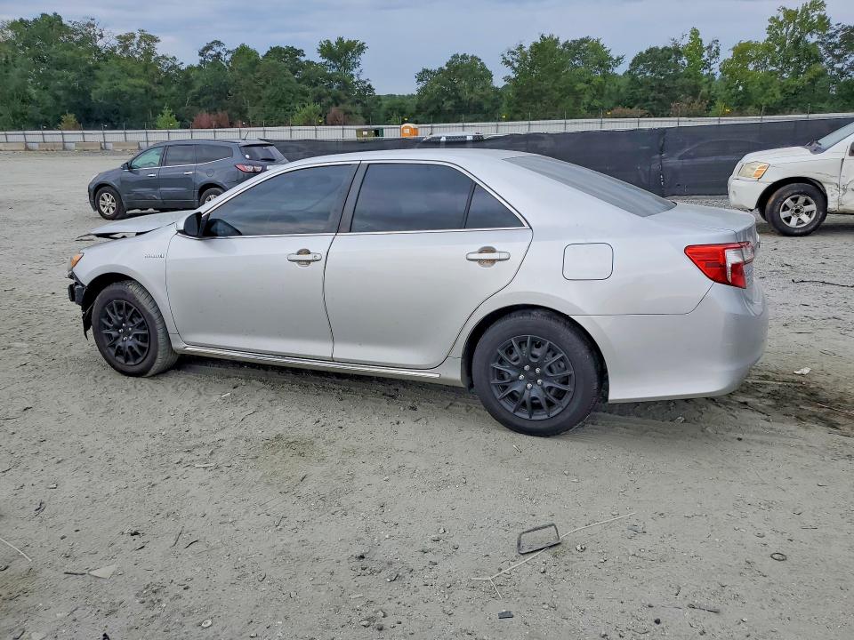 Photo 2 from auction – 2014 TOYOTA CAMRY HYBRID with VIN 4T1BD1FK8EU128610