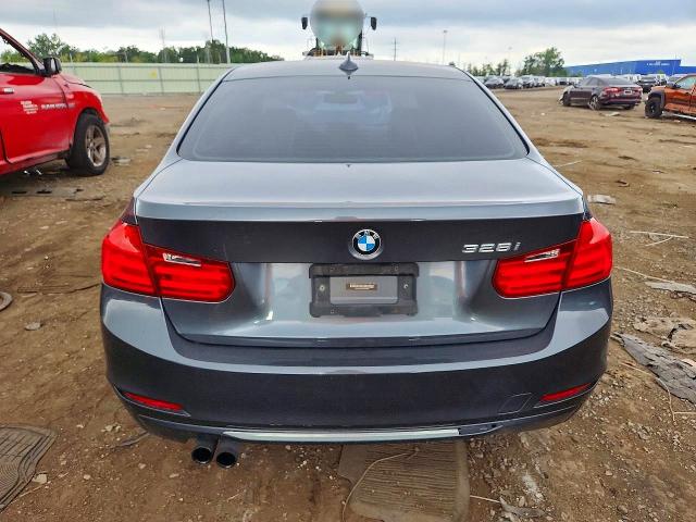 Photo 6 from auction – 2012 BMW 328 with VIN WBA3A5C54CF341589