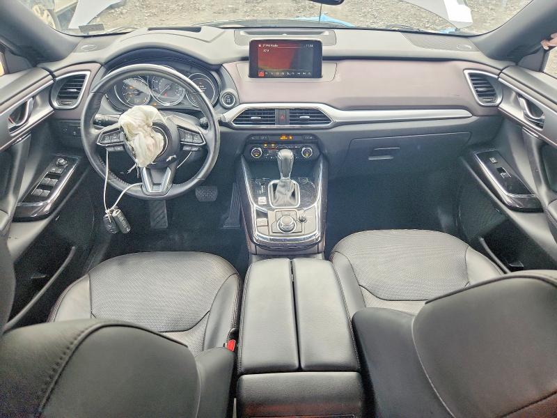 Photo 8 from auction – 2018 MAZDA CX-9 with VIN JM3TCBDY2J0228817