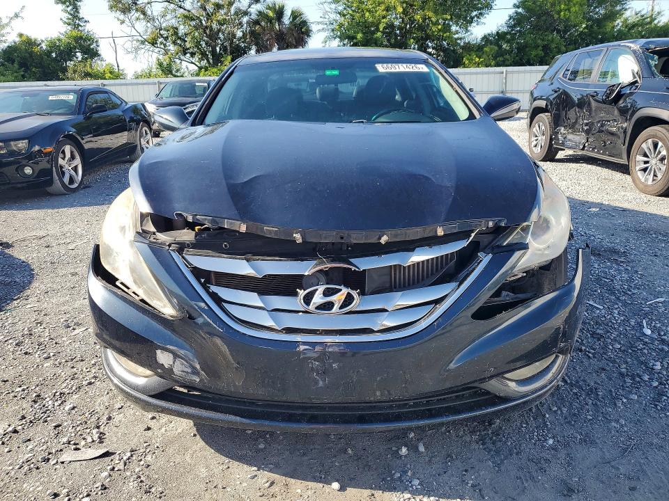 Photo 5 from auction – 2011 HYUNDAI SONATA with VIN 5NPEC4AB8BH315669
