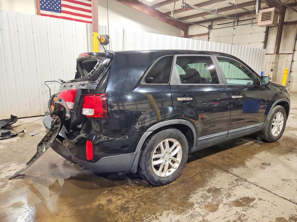 Photo 3 from auction – 2015 KIA SORENTO with VIN 5XYKT3A6XFG592756