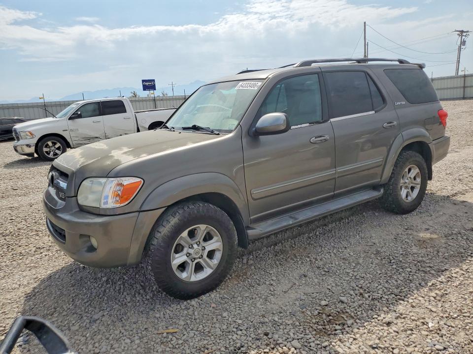 TOYOTA SEQUOIA 2005 with VIN 5TDBT48A05S240559 - Photo from auction