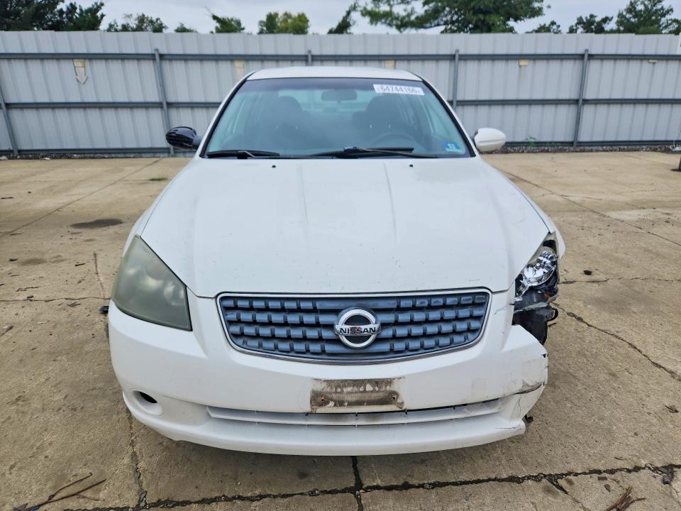 Photo 5 from auction – 2005 NISSAN ALTIMA with VIN 1N4AL11D95N465055
