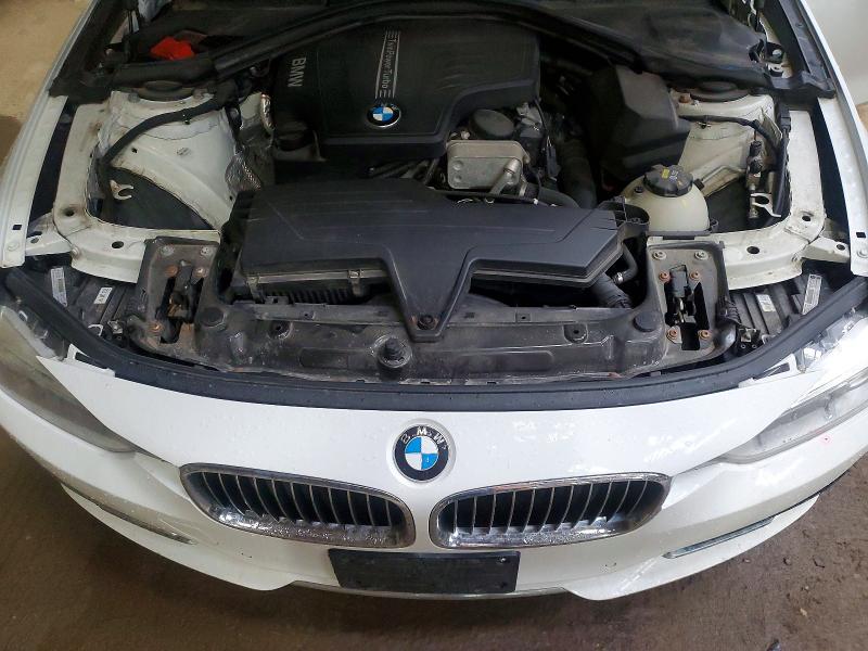 Photo 11 from auction – 2015 BMW 328 with VIN WBA3B3G57FNR86873