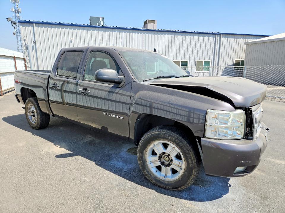 Photo 4 from auction – 2011 CHEVROLET SILVERADO with VIN 3GCPKSE34BG265512