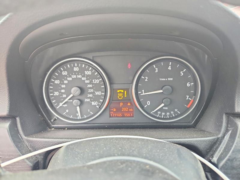 Photo 9 from auction – 2006 BMW 330 with VIN WBAVB33536KS31414