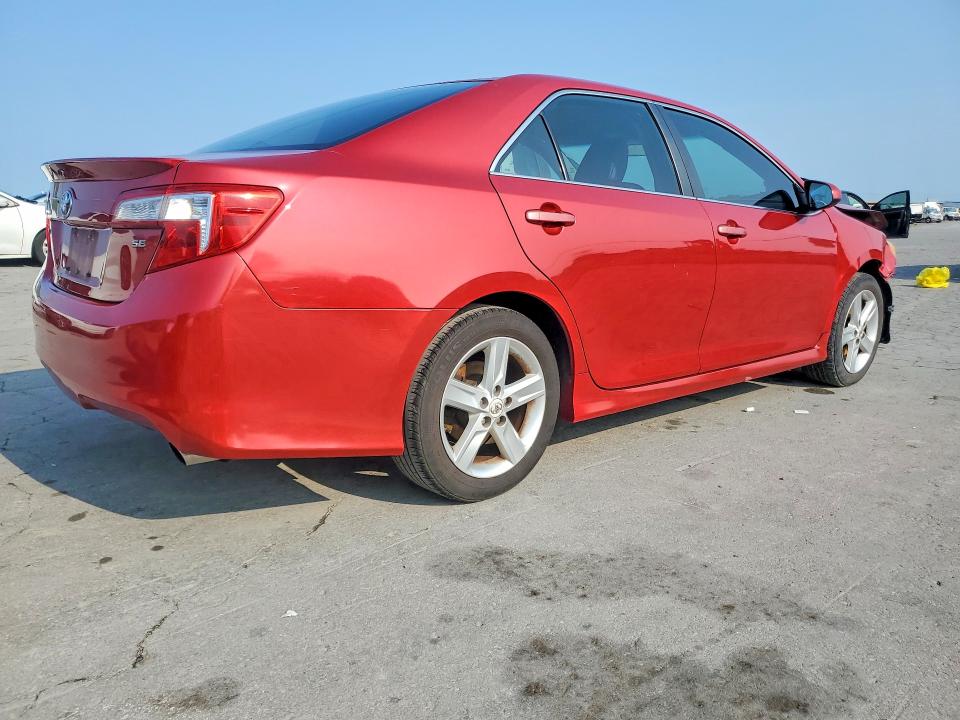Photo 3 from auction – 2012 TOYOTA CAMRY with VIN 4T1BF1FK3CU551067