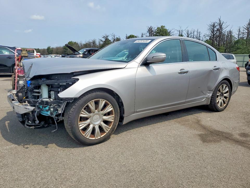 HYUNDAI GENESIS 2011 with VIN KMHGC4DE0BU130547 - Photo from auction