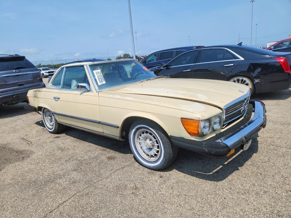 Photo 4 from auction – 1974 MERCEDES-BENZ 450 SL with VIN 10704412017214