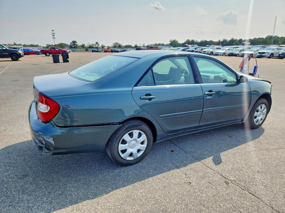 Photo 3 from auction – 2002 TOYOTA CAMRY with VIN 4T1BE32K72U544724