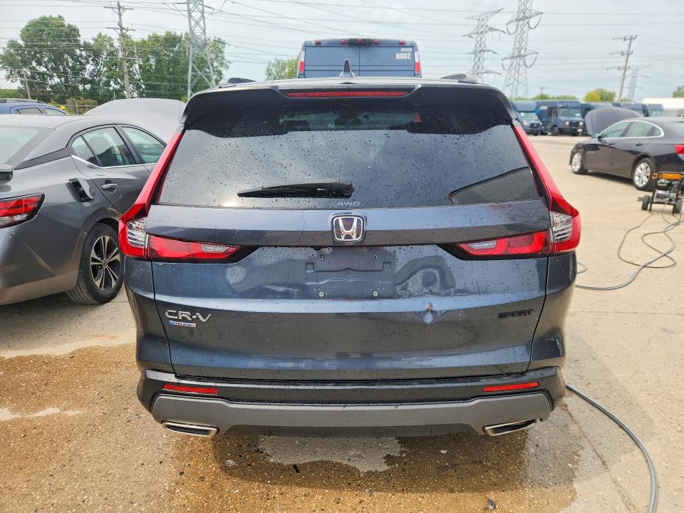 Photo 6 from auction – 2023 HONDA CR-V with VIN 7FARS6H55PE019809