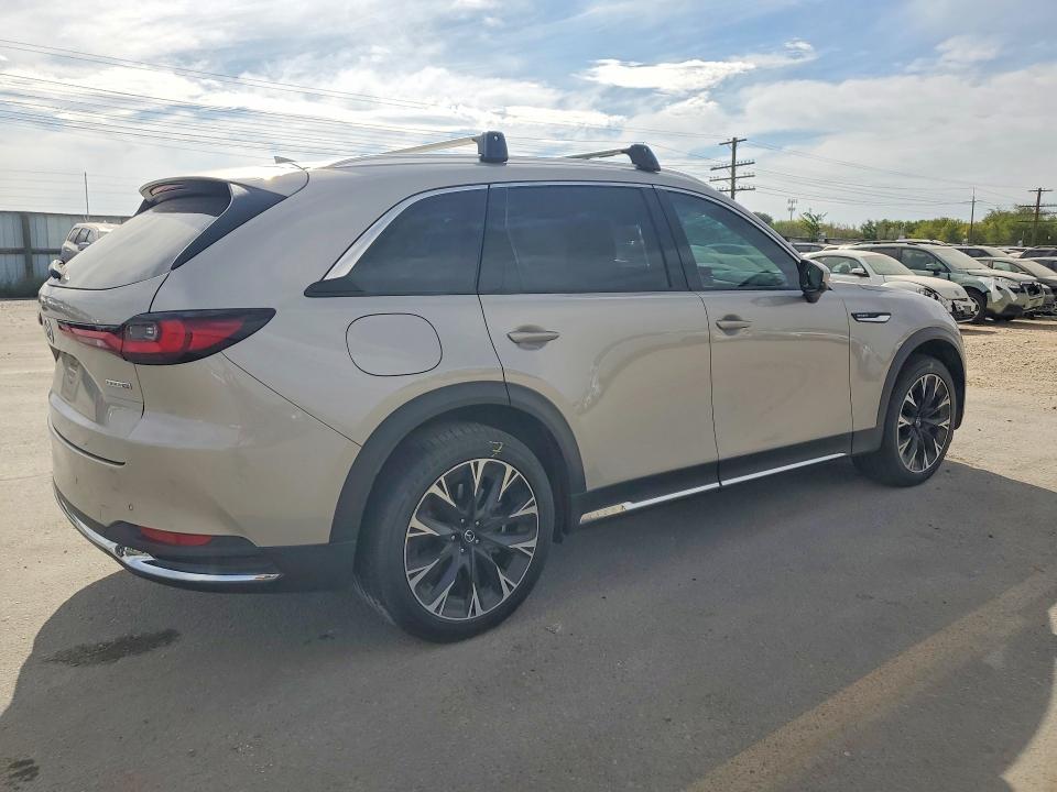 Photo 3 from auction – 2024 MAZDA CX-90 with VIN JM3KKEHA8R1136338
