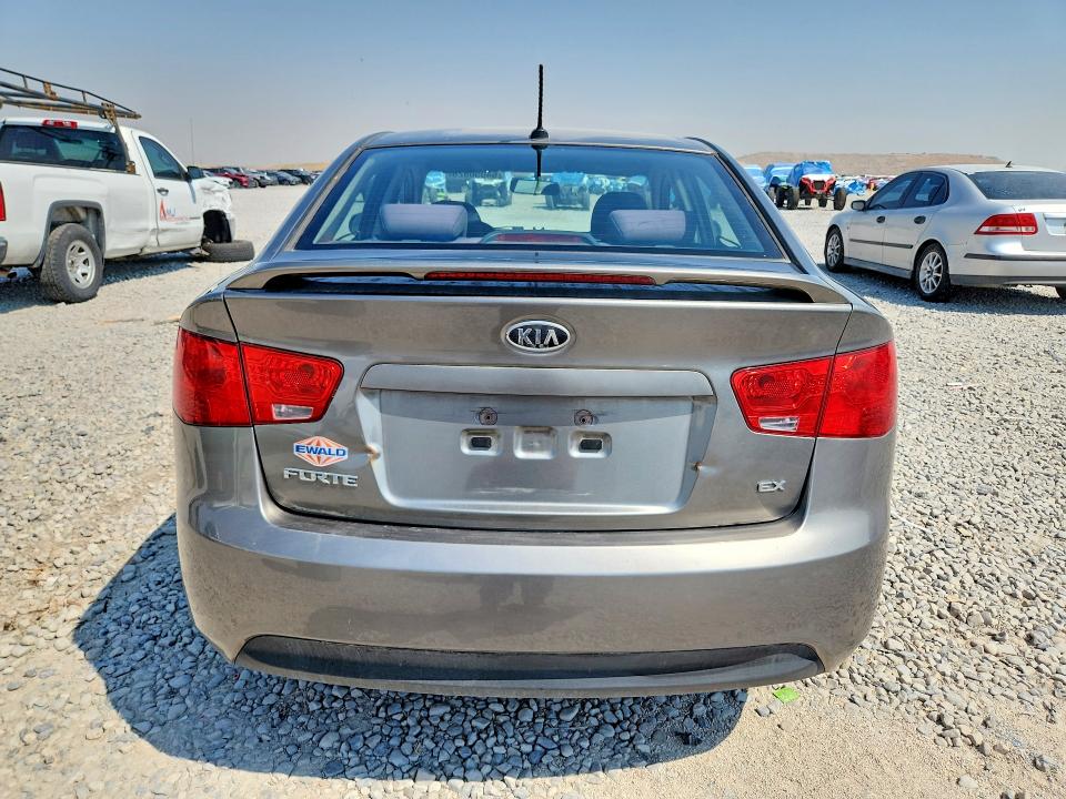 Photo 6 from auction – 2012 KIA FORTE with VIN KNAFU4A22C5481153