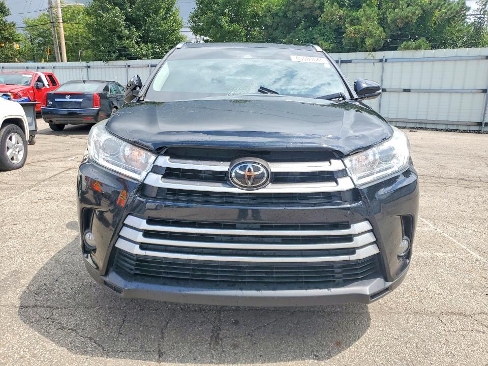 Photo 5 from auction – 2017 TOYOTA HIGHLANDER with VIN 5TDJZRFH0HS468069