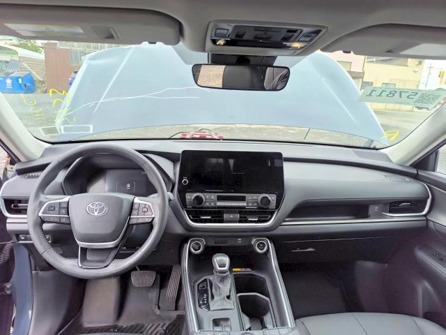 Photo 9 from auction – 2024 TOYOTA GRAND HIGHLANDER with VIN 5TDAAAB59RS039096