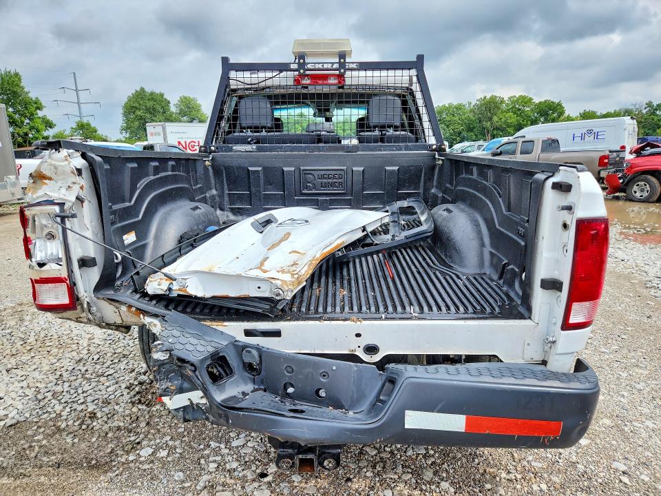 Photo 6 from auction – 2022 RAM 1500 with VIN 1C6RR6FG9NS152432