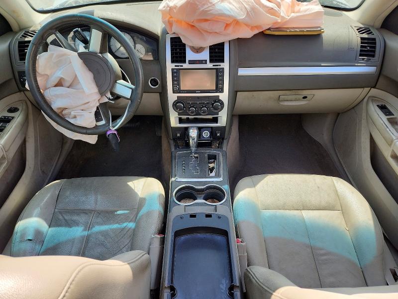 Photo 8 from auction – 2010 CHRYSLER 300 with VIN 2C3CA5CV4AH281042