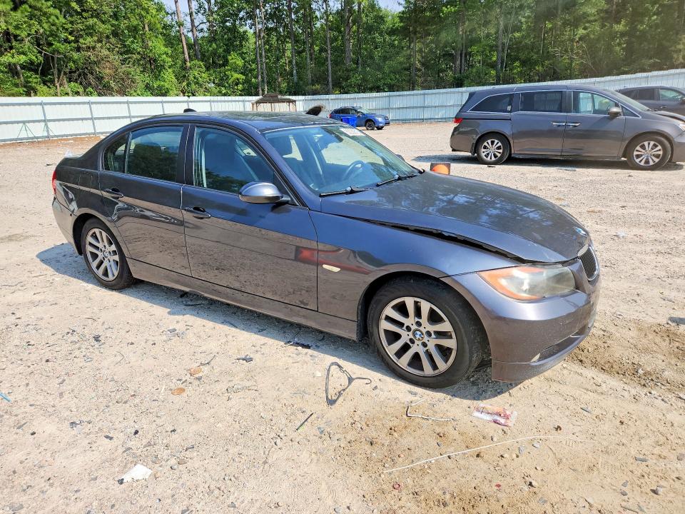 Photo 4 from auction – 2006 BMW 325 with VIN WBAVB13596PS64683