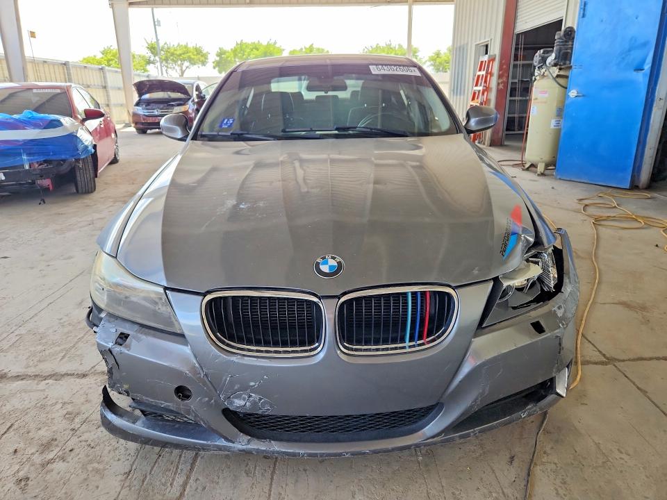 Photo 5 from auction – 2011 BMW 328 with VIN WBAPK5G52BNN31193