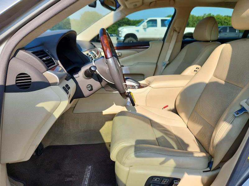 Photo 7 from auction – 2016 LEXUS LS with VIN JTHGL5EF6G5056486