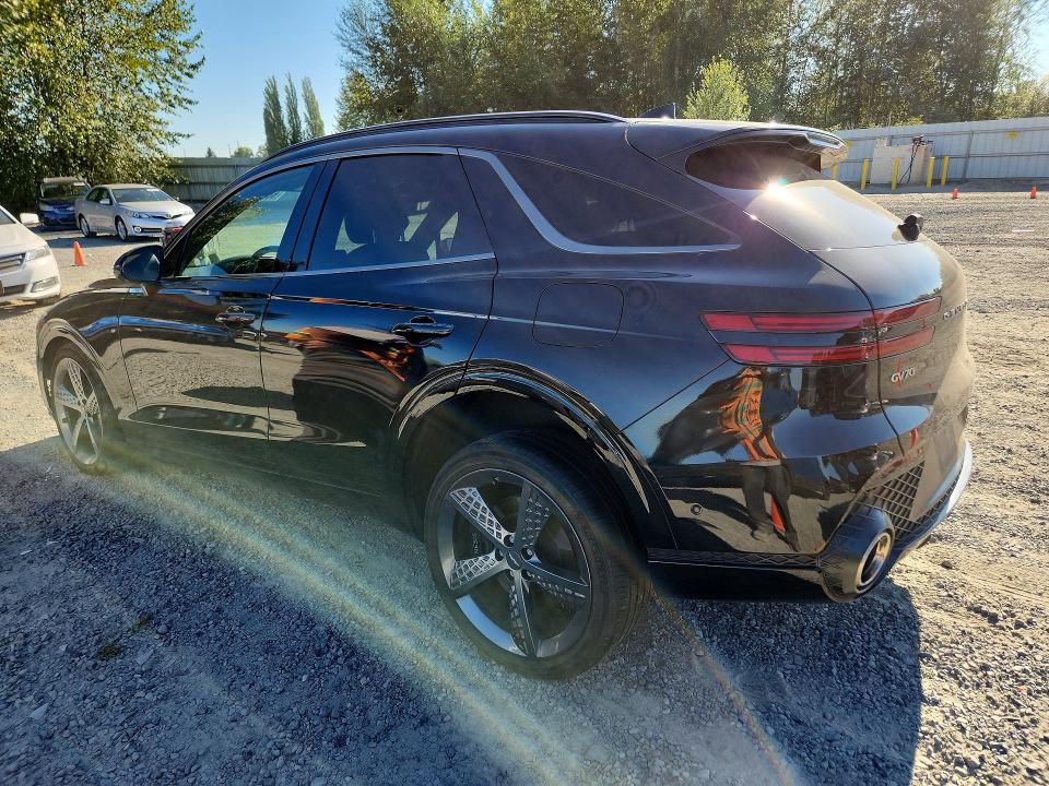 Foto 2 de la subasta – 2023 GENESIS GV70 con VIN KMUMADTBXPU088641