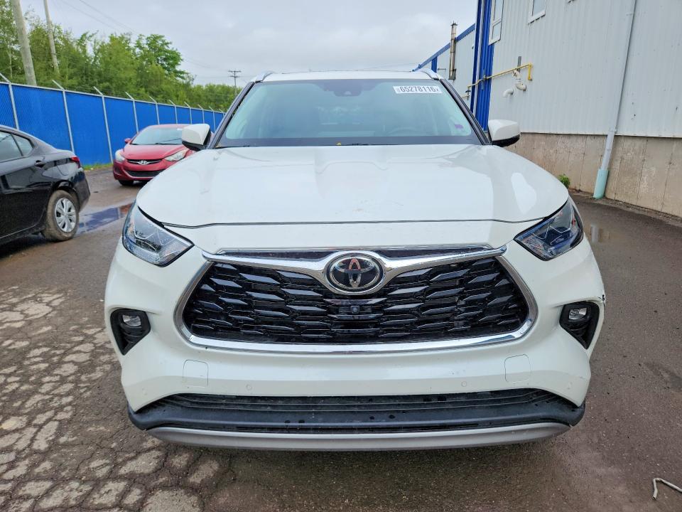 Photo 5 from auction – 2021 TOYOTA HIGHLANDER with VIN 5TDFZRBH2MS129156