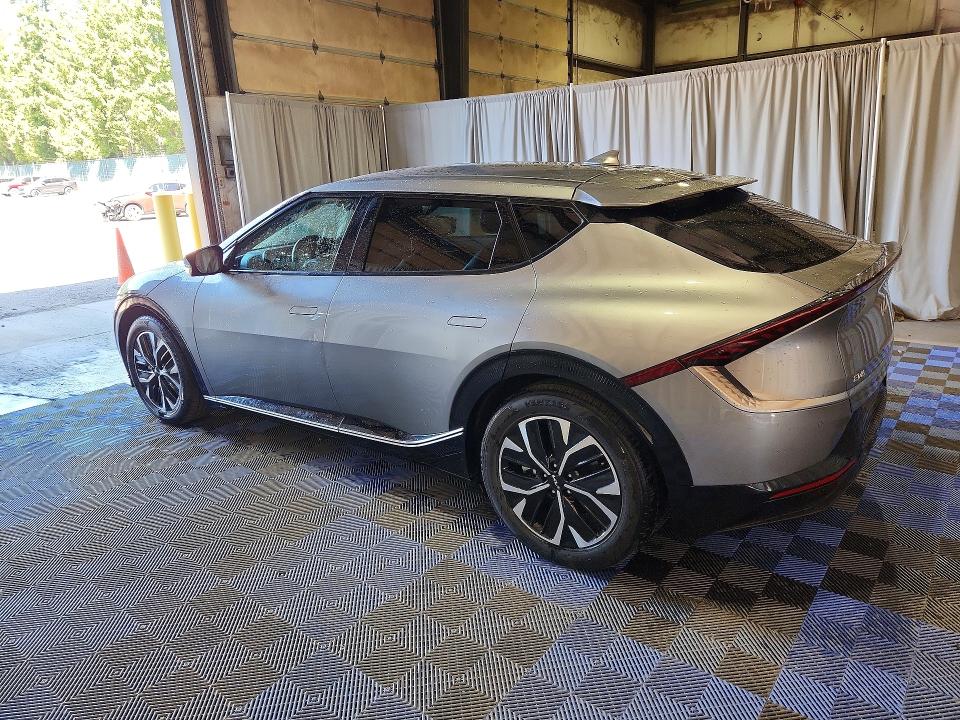 Zdjęcie 2 z aukcji – 2023 KIA EV6 z VIN KNDC34LA0P5602782