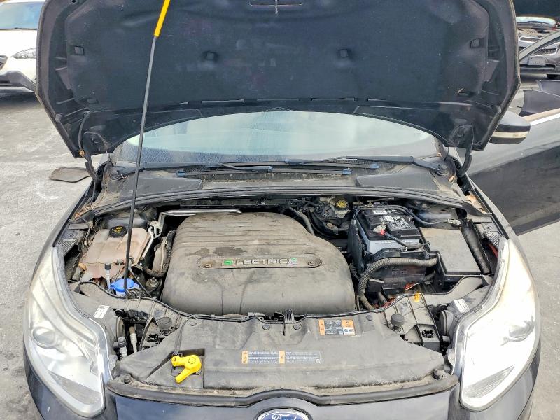 Photo 11 from auction – 2014 FORD FOCUS with VIN 1FADP3R41EL111821