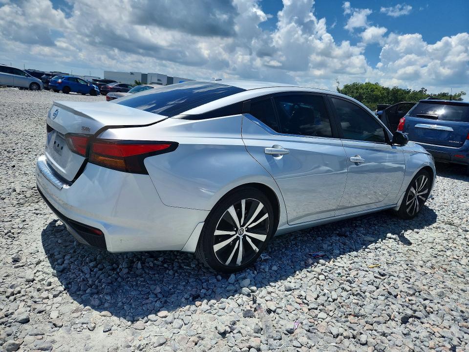 Photo 3 from auction – 2019 NISSAN ALTIMA with VIN 1N4BL4CV8KN319818