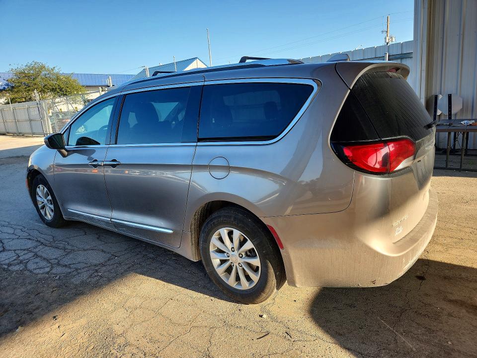 Zdjęcie 2 z aukcji – 2018 CHRYSLER PACIFICA z VIN 2C4RC1BG5JR154094